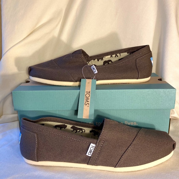 Toms Shoes - NWT Tom's Women's size 10 Alpargatas